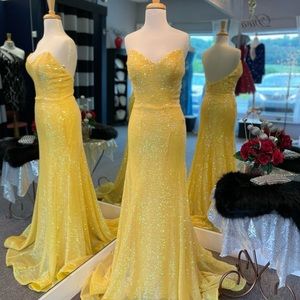 Yellow Sequins Jovani Dress Size 4